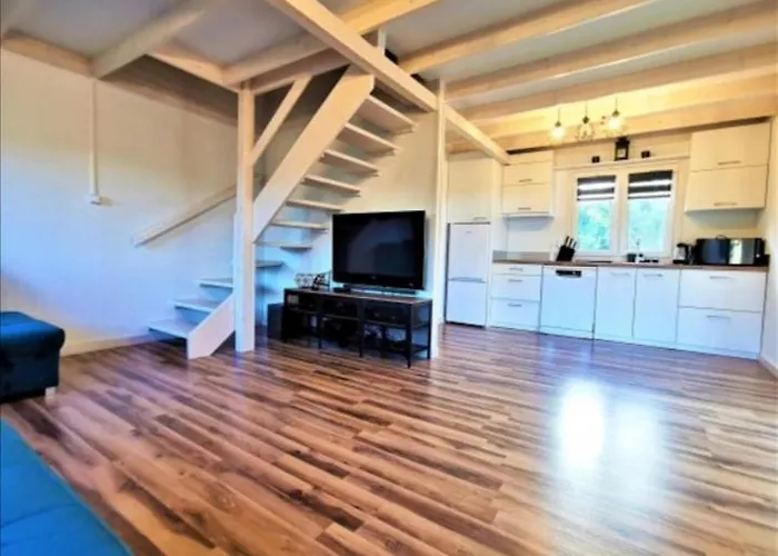 Bialy Nad Jeziorem Дом отдыха Rzeczenica